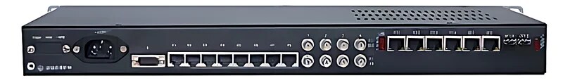 图3:IDM OMP2400-30E后面板2个SFP光口与双电源接口布局